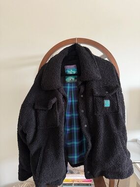 DIXXON Black Sherpa Jacket with Blue-Green Plaid Lining